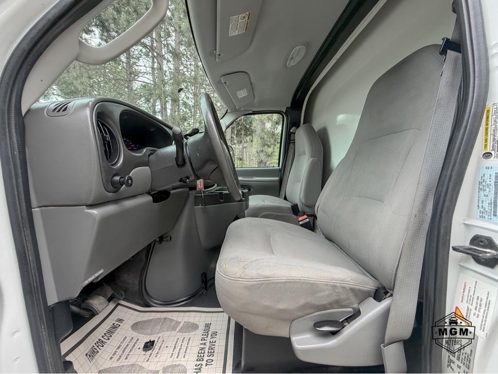 Ford Econoline E-350 Super Duty 2006
