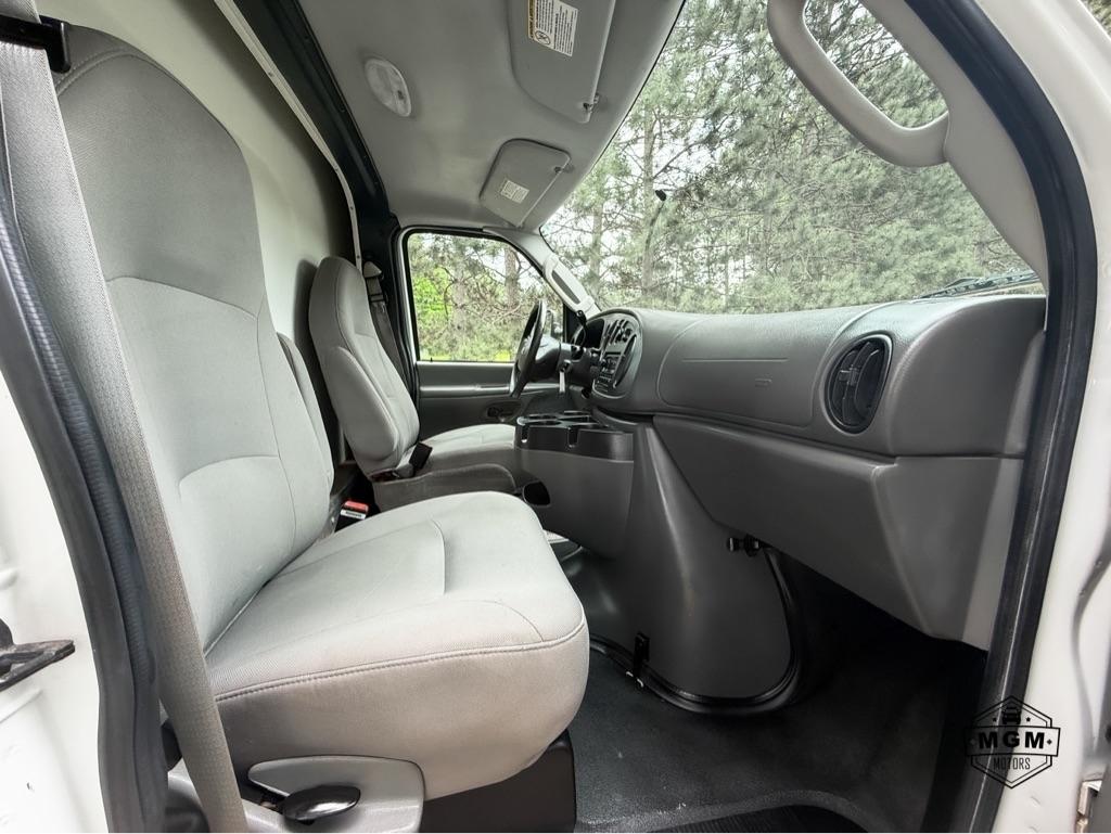 Ford Econoline E-350 Super Duty 2006