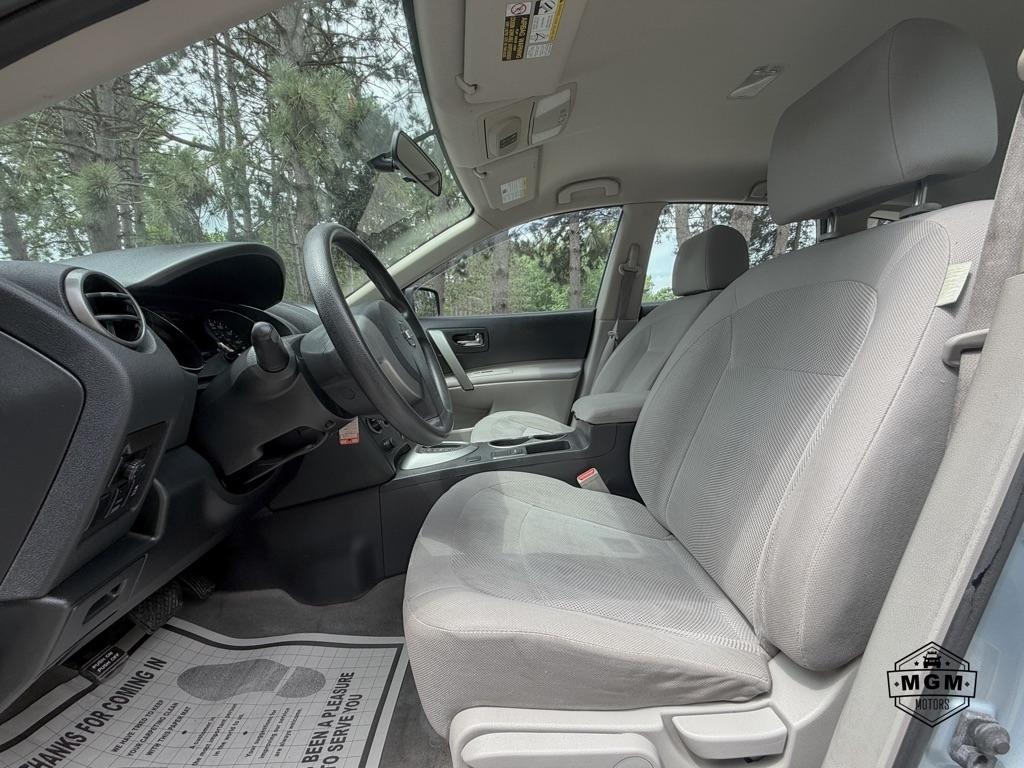 Nissan Rogue S AWD 2013