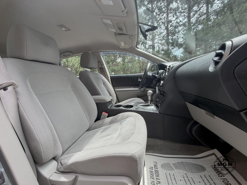 Nissan Rogue S AWD 2013