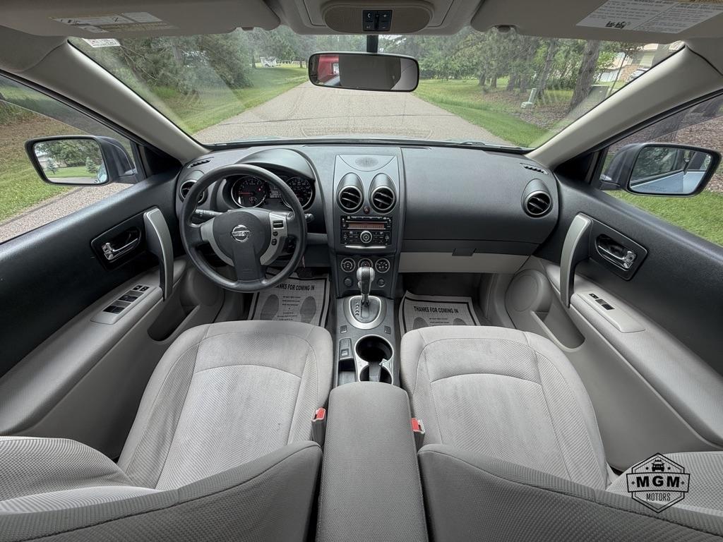 Nissan Rogue S AWD 2013