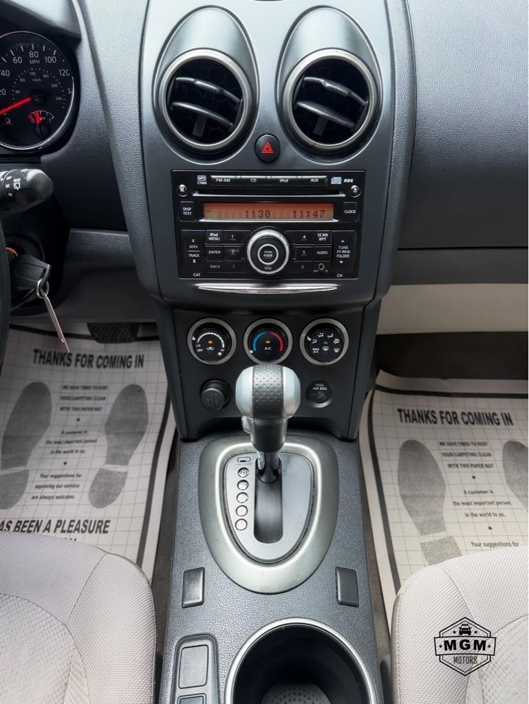 Nissan Rogue S AWD 2013
