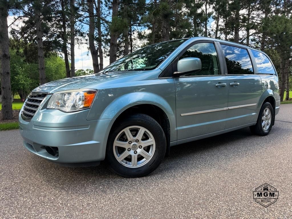 2010 Chrysler Town & Country Touring