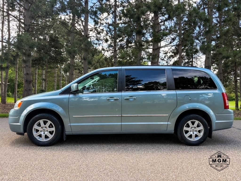 Chrysler Town & Country Touring 2010