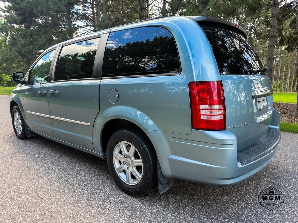 Chrysler Town & Country Touring 2010