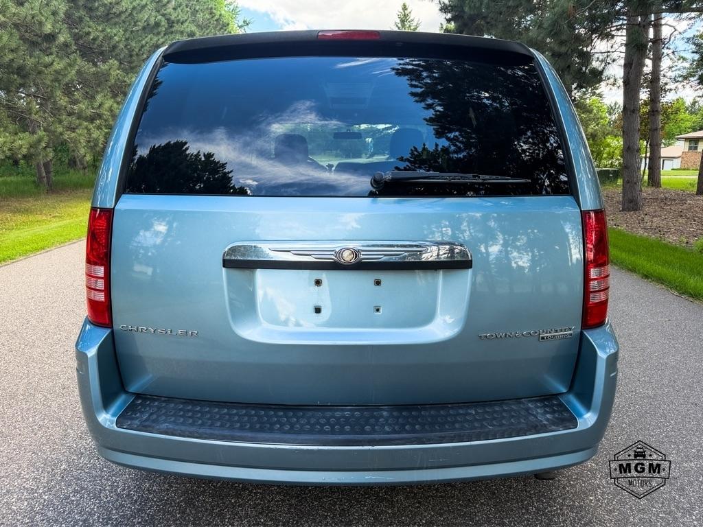 Chrysler Town & Country Touring 2010