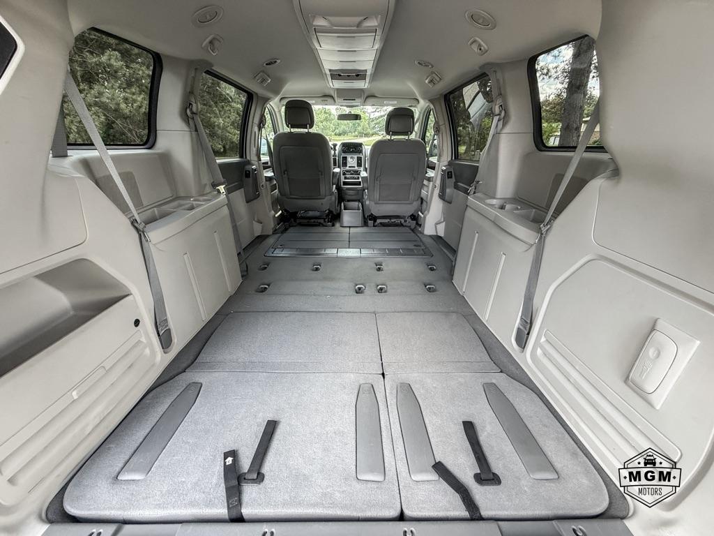 Chrysler Town & Country Touring 2010