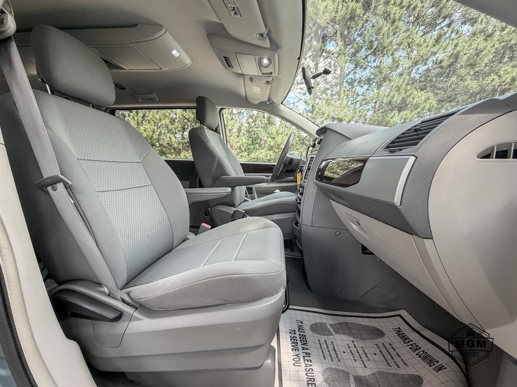 Chrysler Town & Country Touring 2010