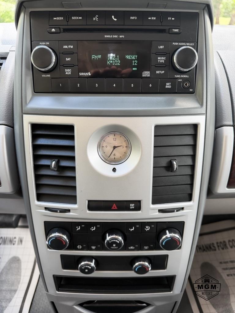 Chrysler Town & Country Touring 2010