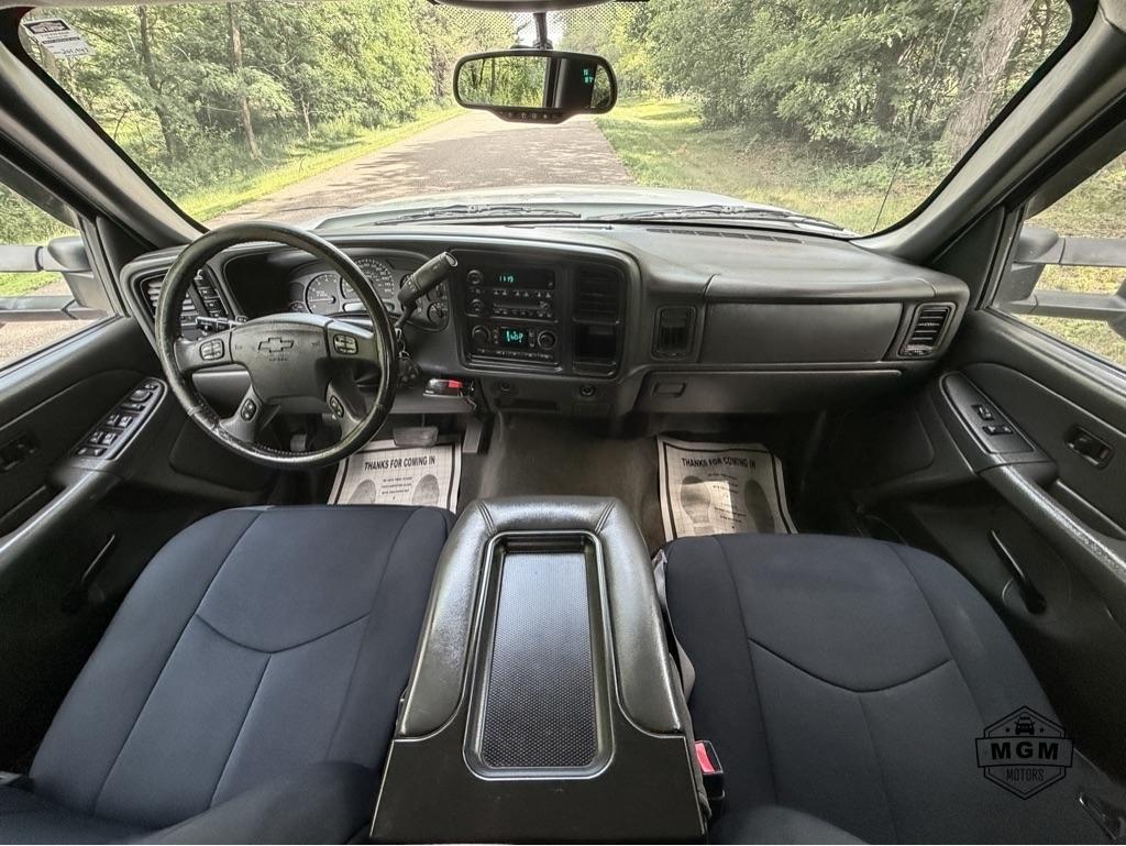 Chevrolet Silverado 2500HD LT1 Crew Cab 4WD 2006