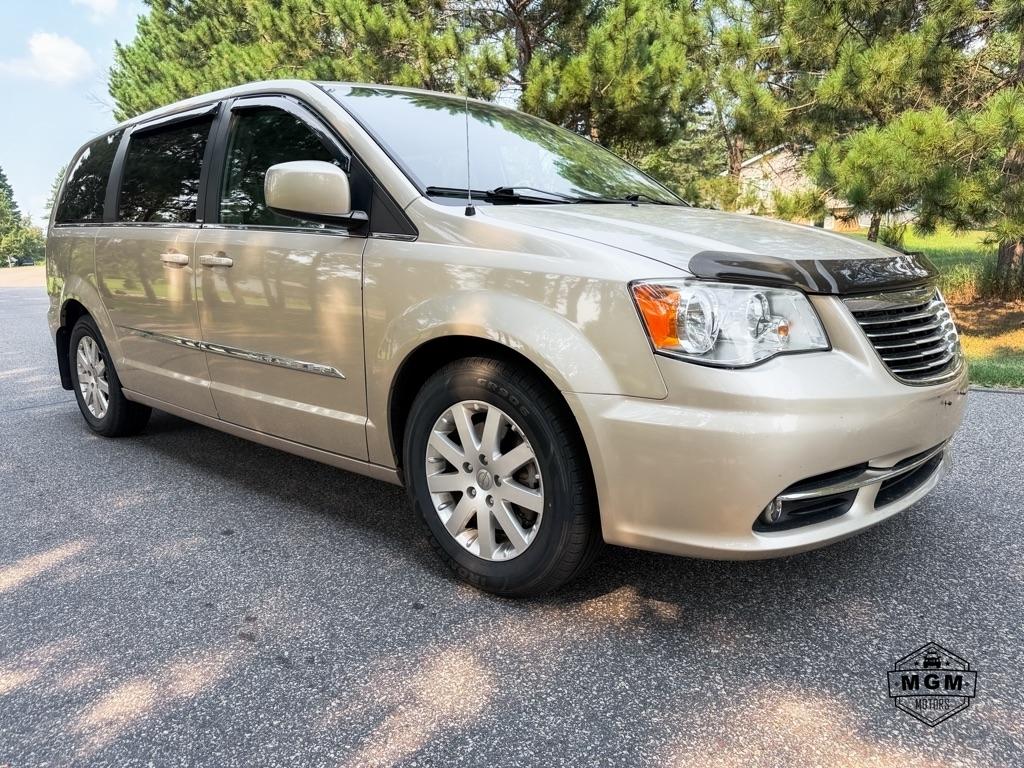 Chrysler Town & Country Touring 2013