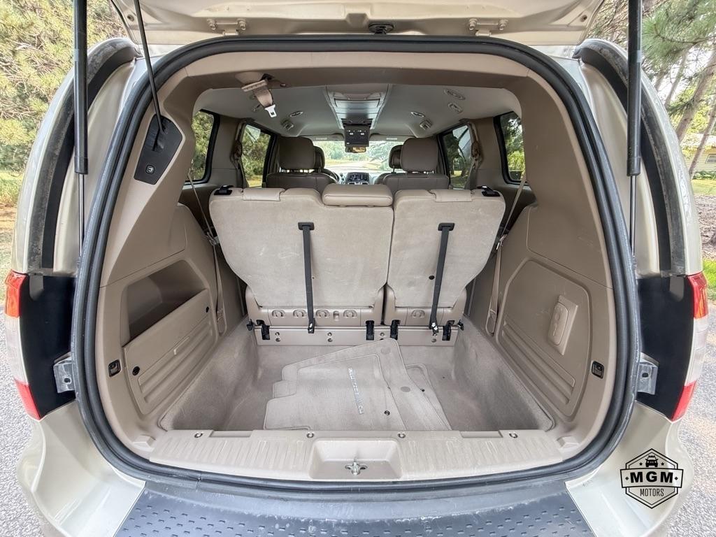 Chrysler Town & Country Touring 2013