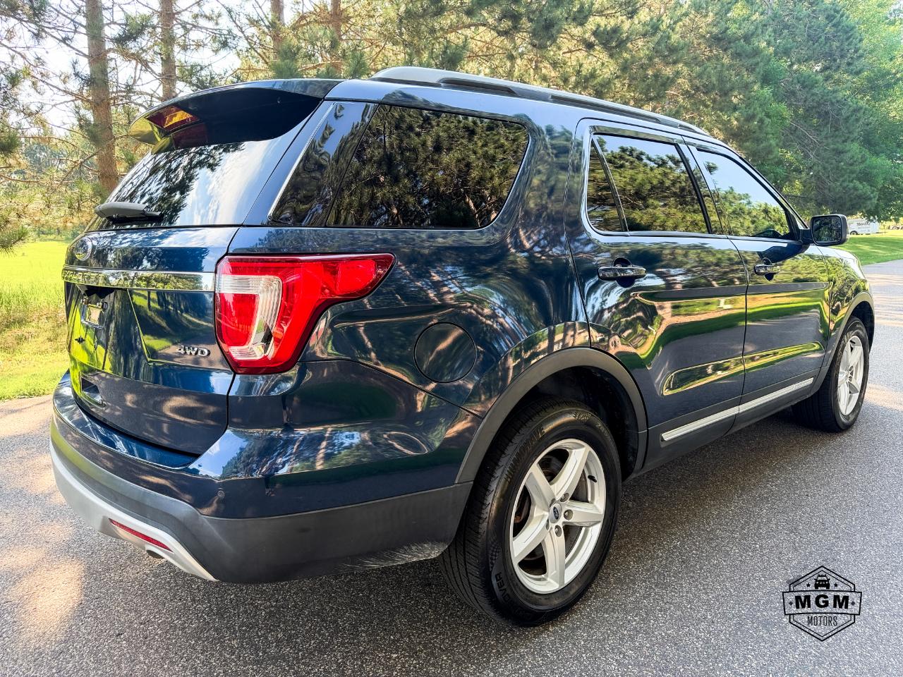 Ford Explorer XLT 4WD 2017