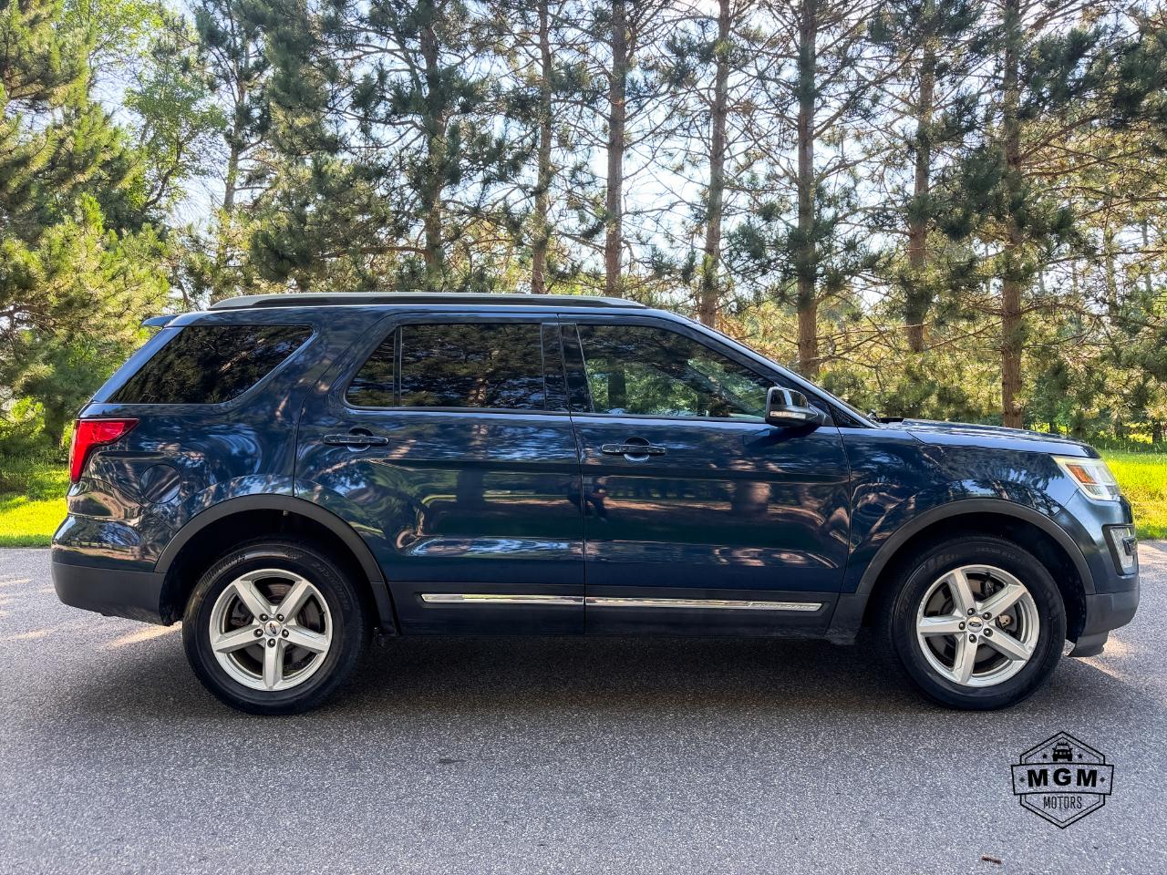 Ford Explorer XLT 4WD 2017