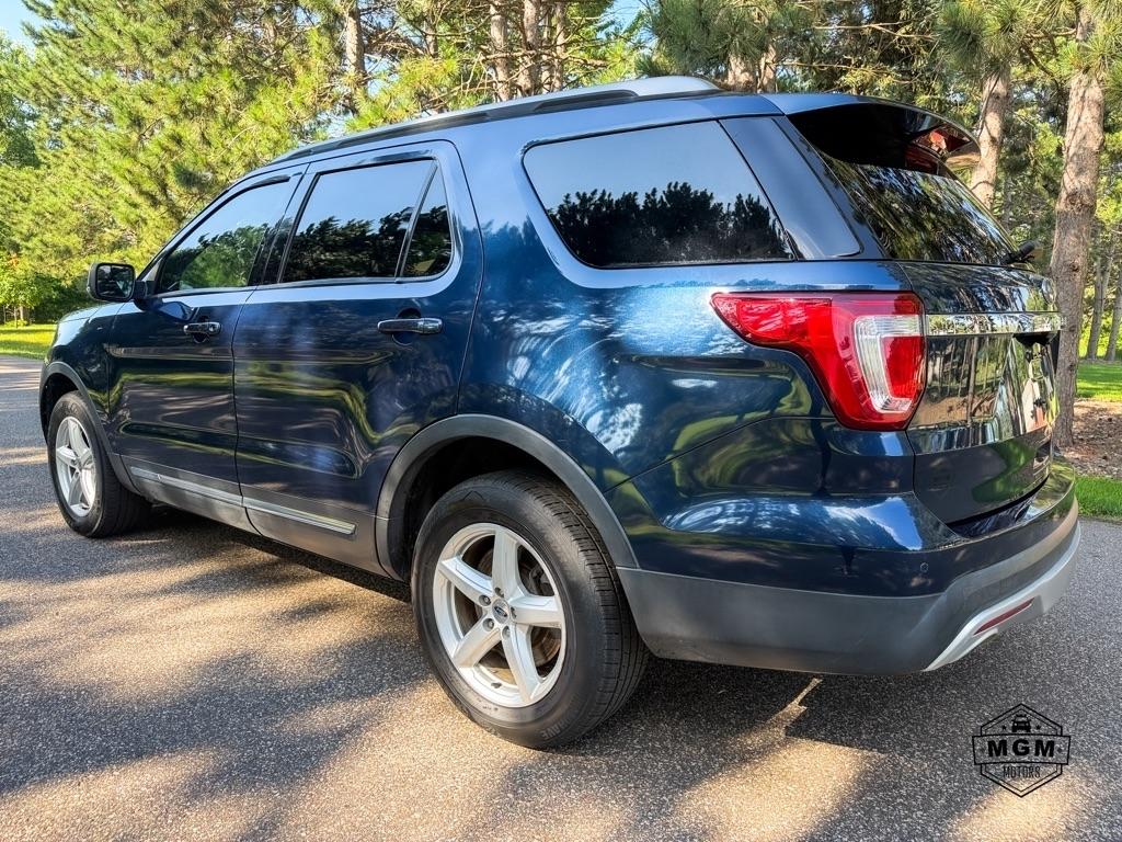 Ford Explorer XLT 4WD 2017