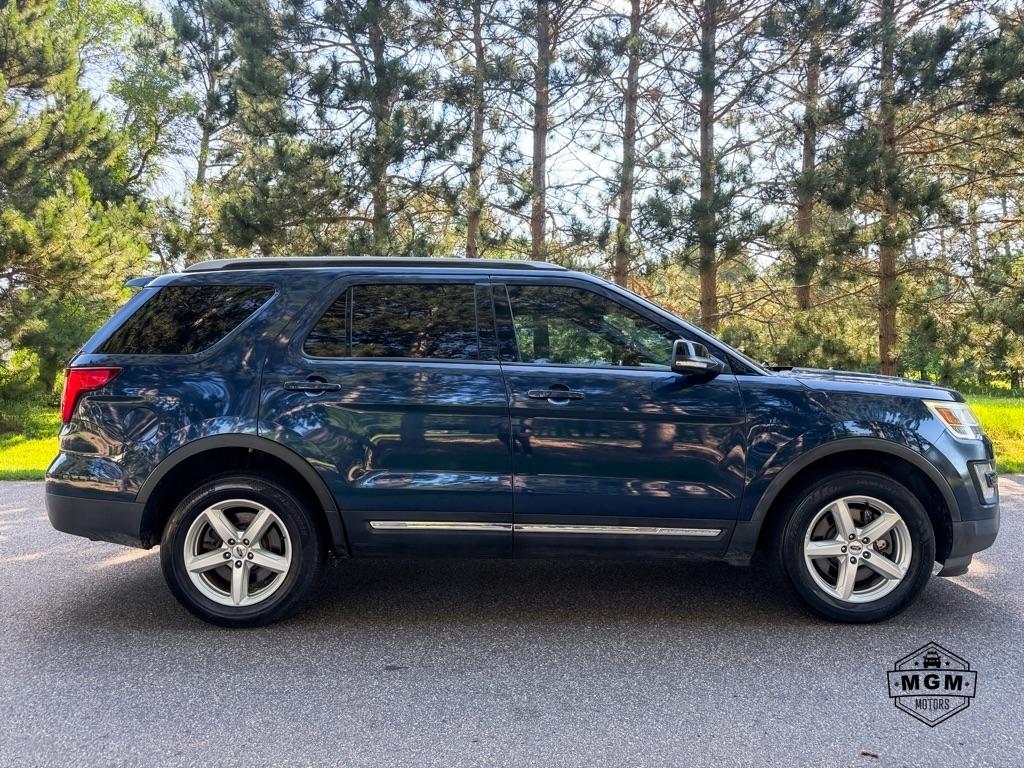 Ford Explorer XLT 4WD 2017