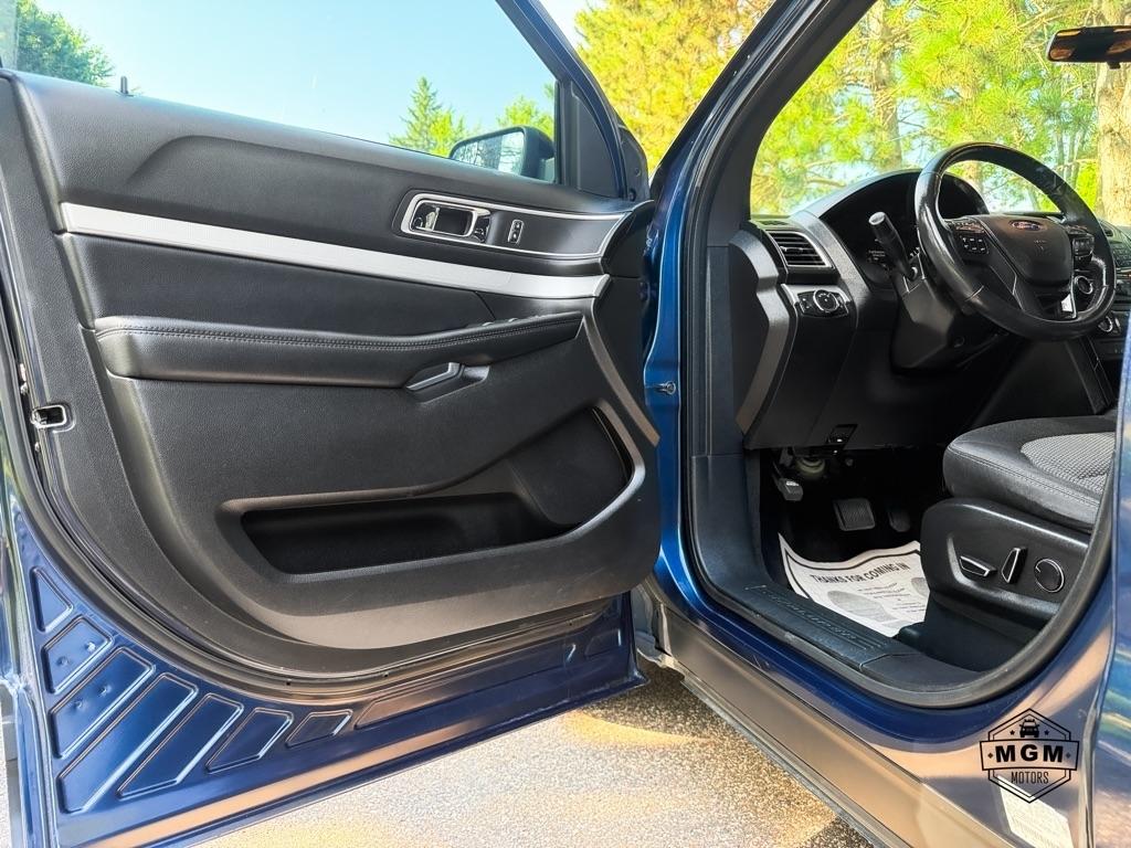 Ford Explorer XLT 4WD 2017