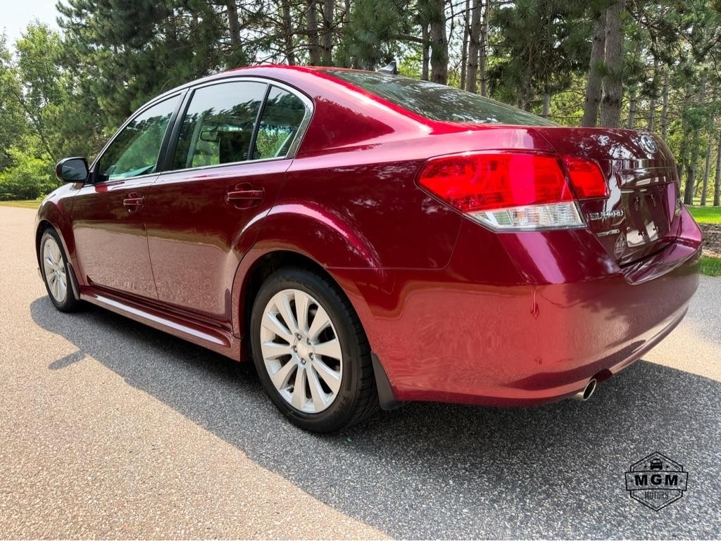 Subaru Legacy 3.6R Limited 2011