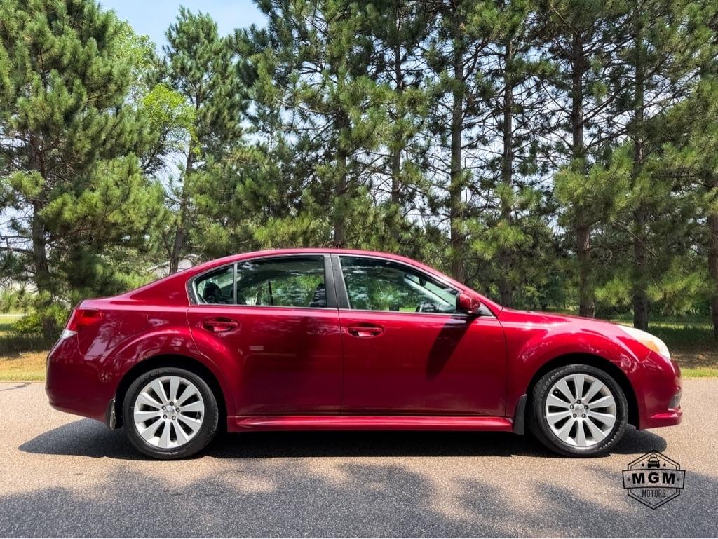 Subaru Legacy 3.6R Limited 2011