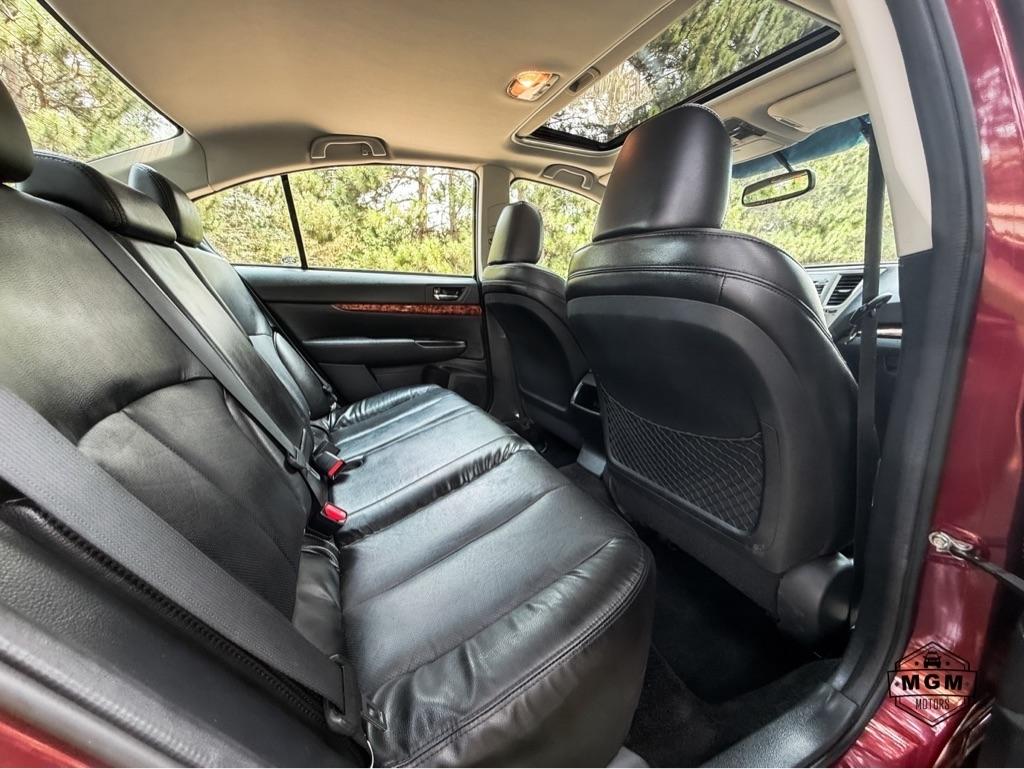 Subaru Legacy 3.6R Limited 2011