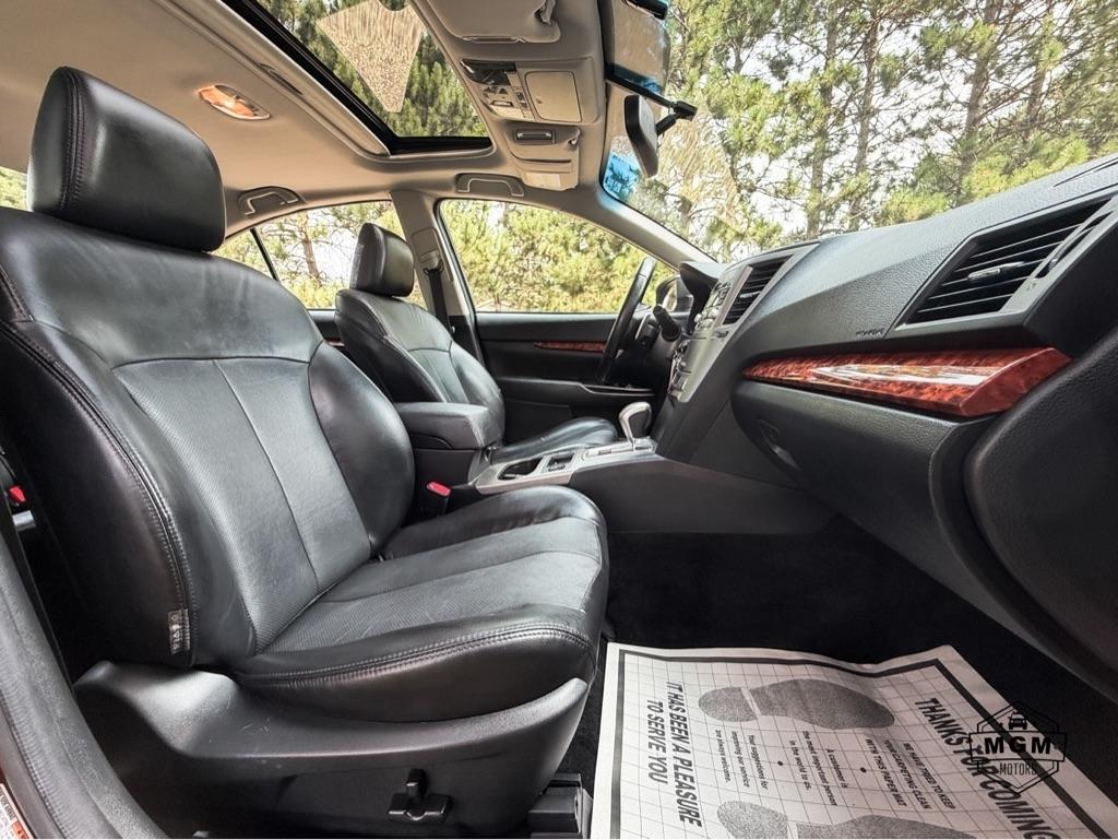 Subaru Legacy 3.6R Limited 2011