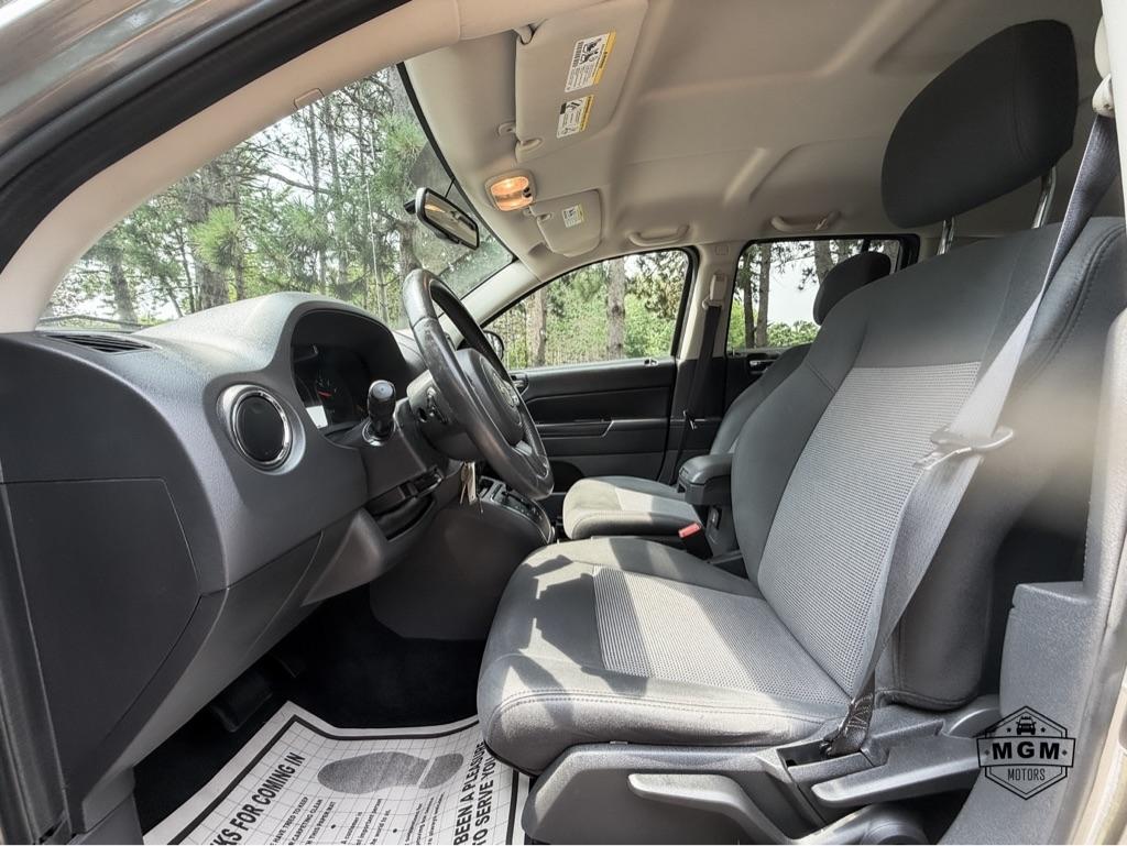 Jeep Compass Latitude FWD 2012