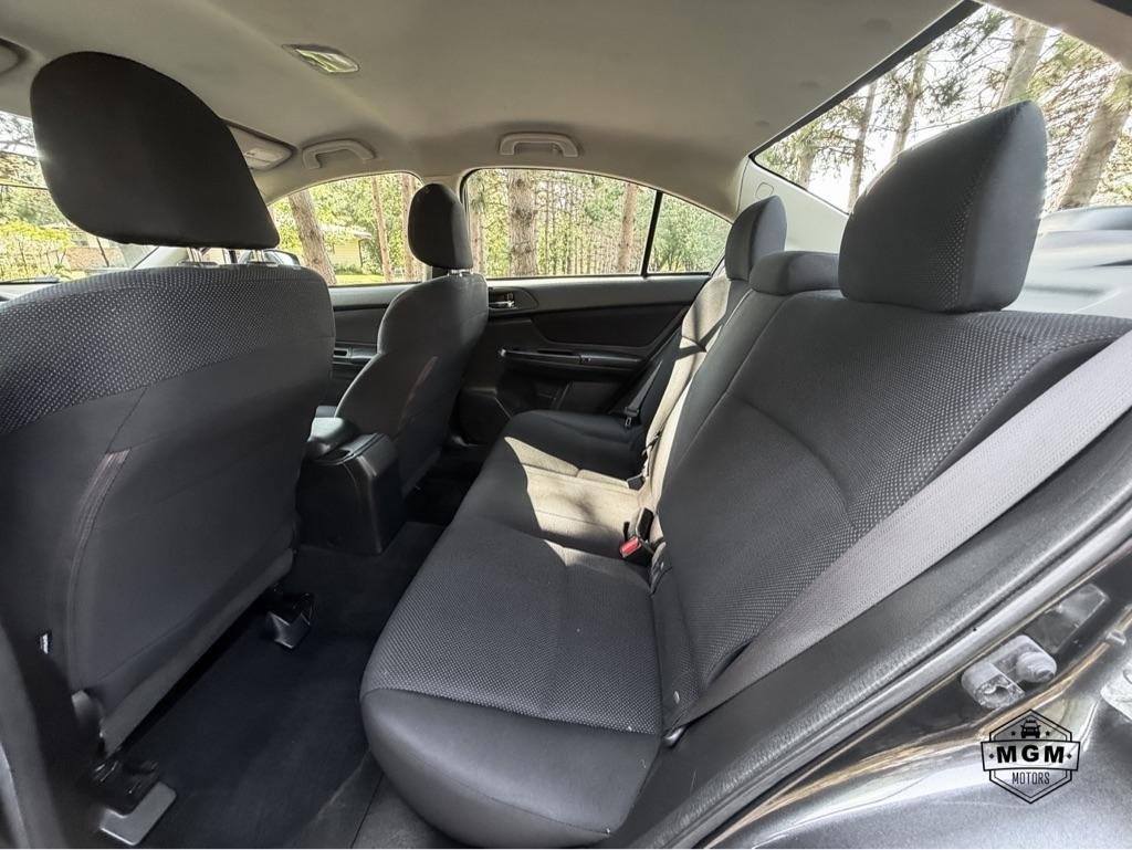 Subaru Impreza Premium 4-Door w/All Weather Package 2012