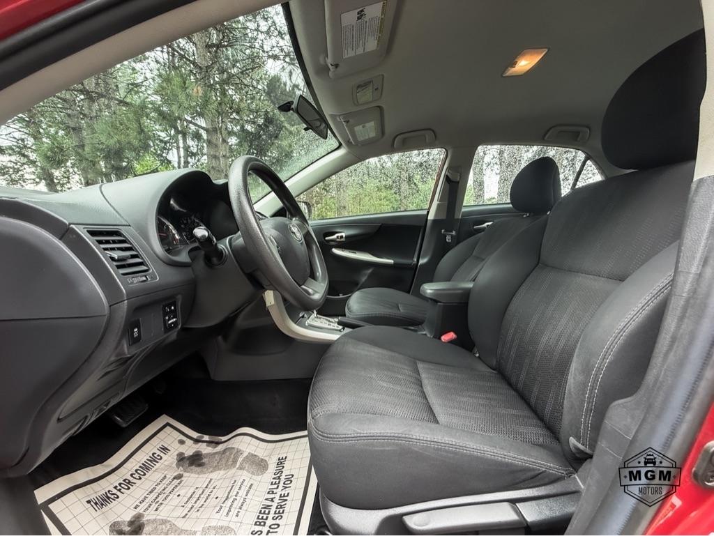 Toyota Corolla S 4D Sedan 2013