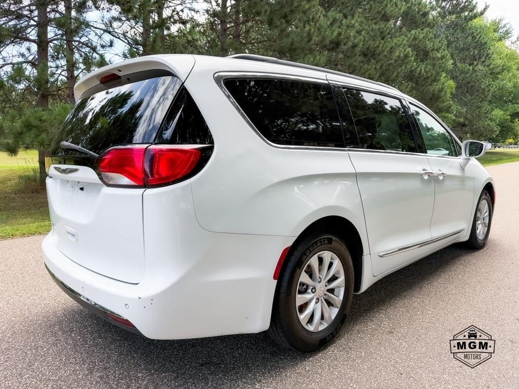 Chrysler Pacifica Touring-L 2017