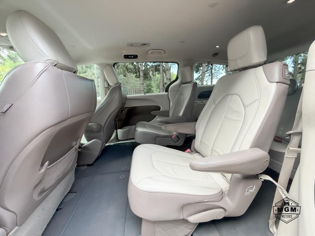 Chrysler Pacifica Touring-L 2017