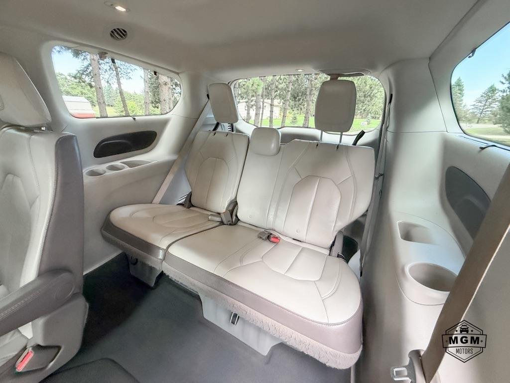 Chrysler Pacifica Touring-L 2017