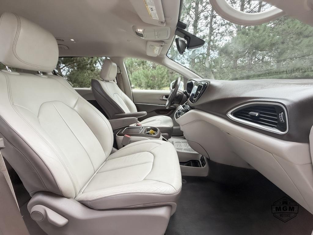 Chrysler Pacifica Touring-L 2017
