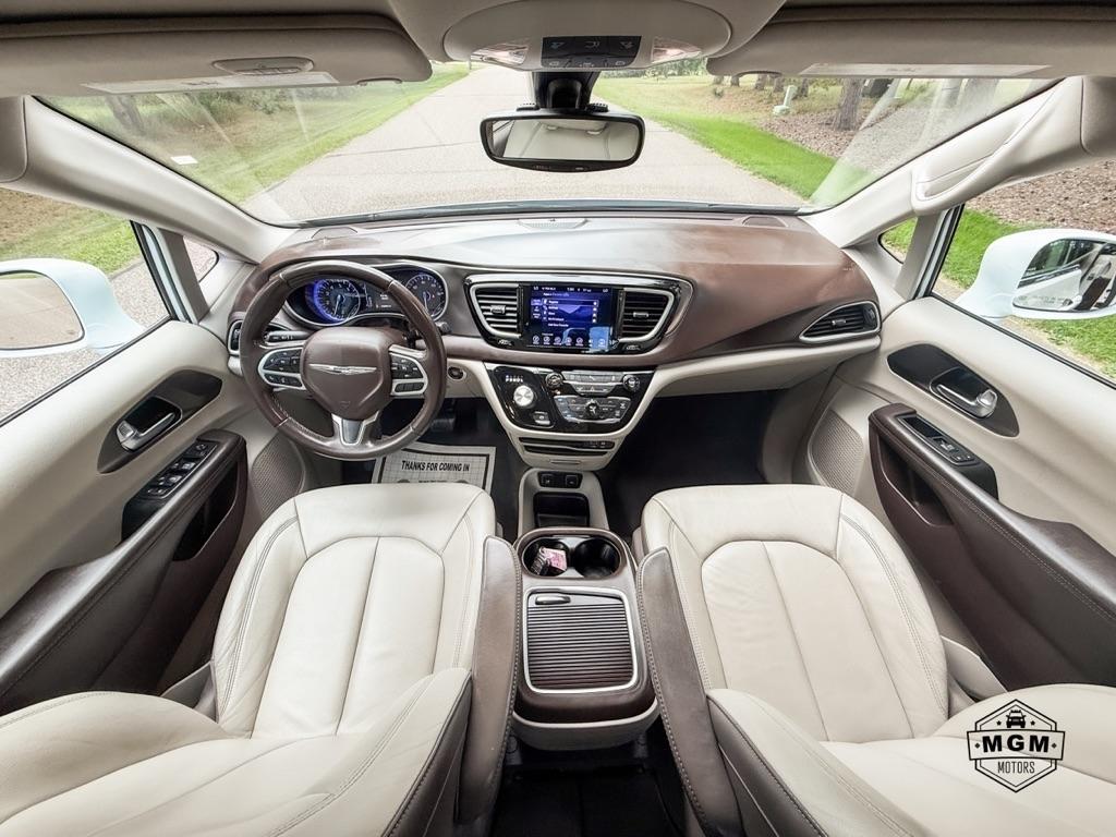 Chrysler Pacifica Touring-L 2017