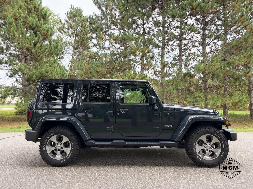 Jeep Wrangler Unlimited Sahara 4WD 2016