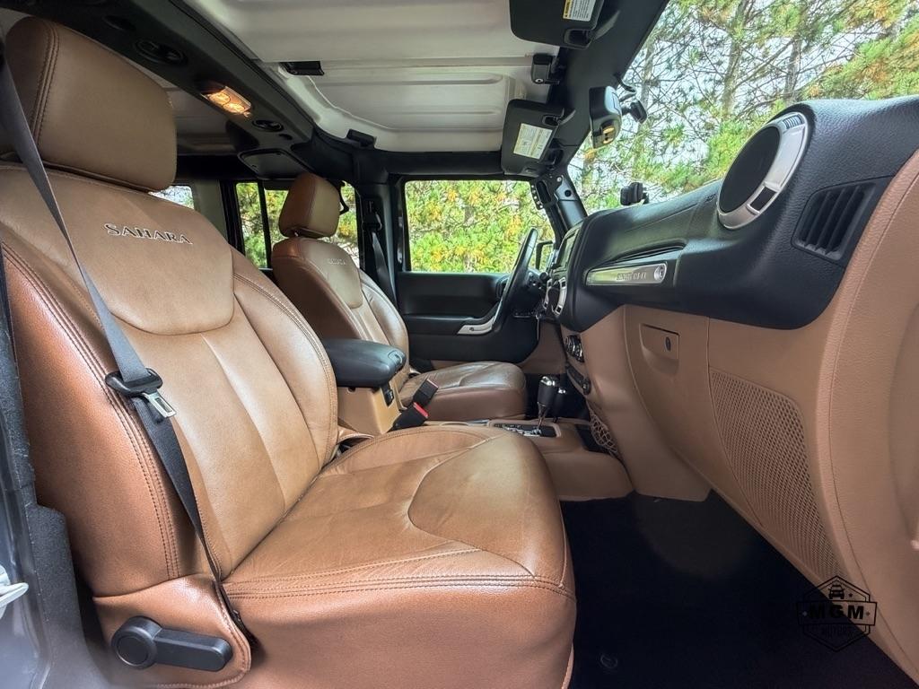 Jeep Wrangler Unlimited Sahara 4WD 2016