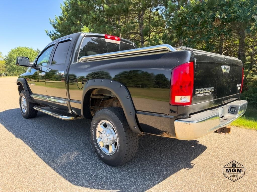 Dodge Ram 3500 Laramie Quad Cab 4WD 2004