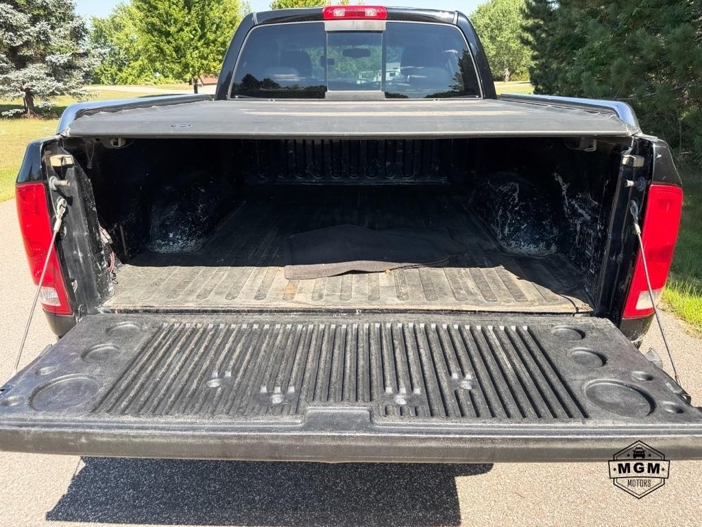 Dodge Ram 3500 Laramie Quad Cab 4WD 2004