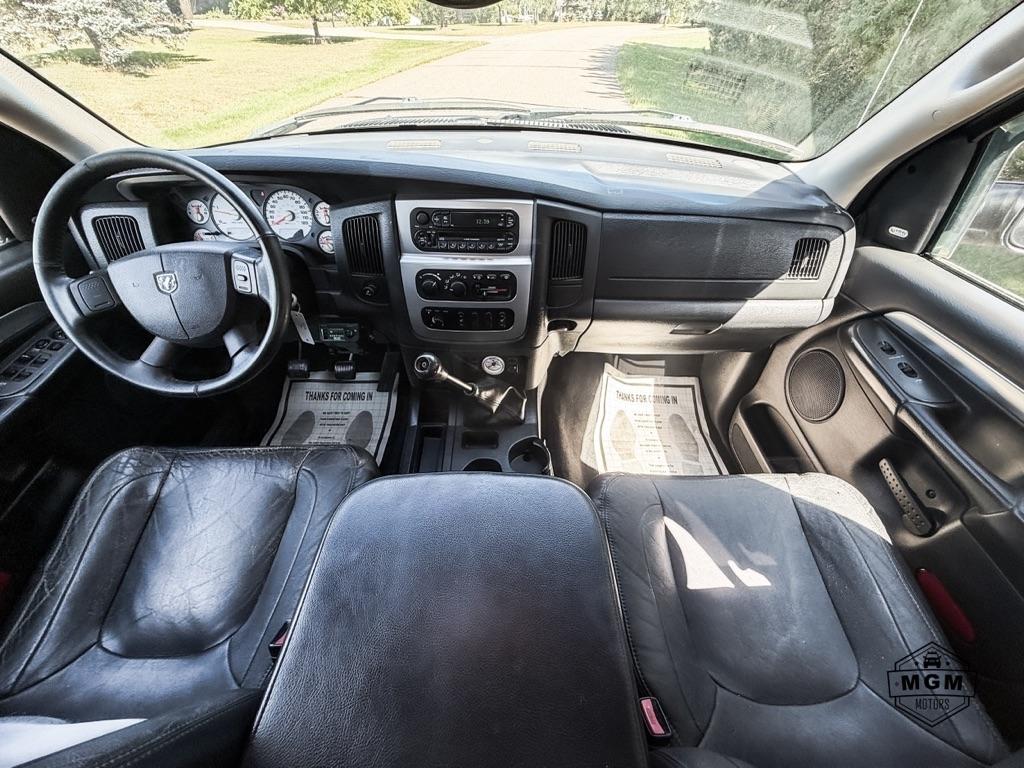 Dodge Ram 3500 Laramie Quad Cab 4WD 2004