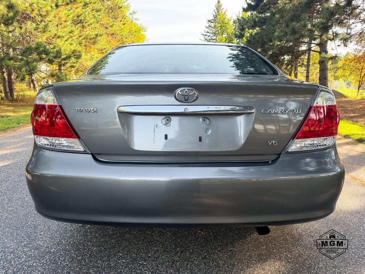 Toyota Camry photo 4