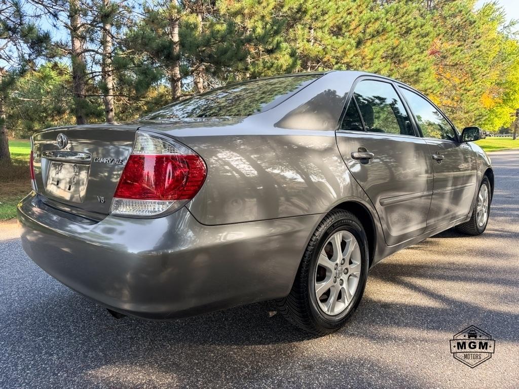 Toyota Camry XLE V6 2006