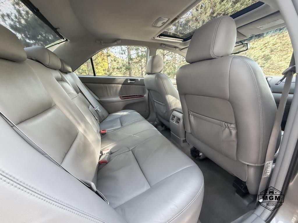Toyota Camry XLE V6 2006