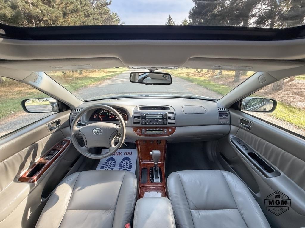Toyota Camry XLE V6 2006