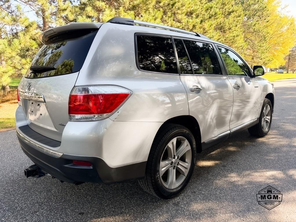 Toyota Highlander Limited 4WD 2013