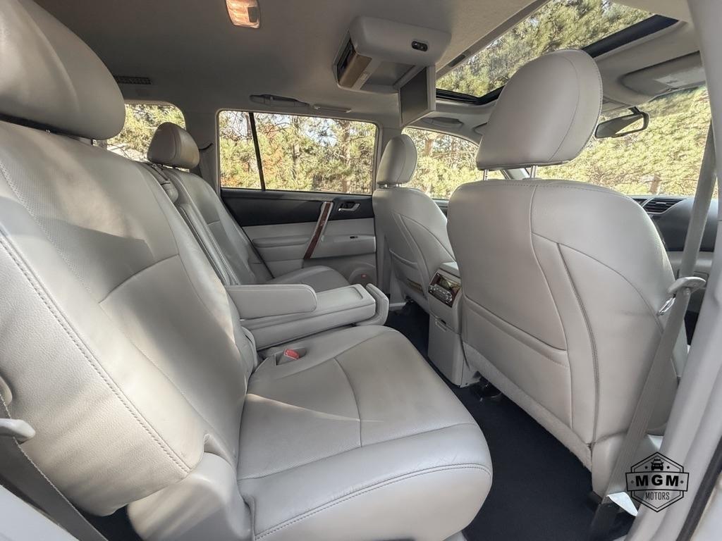 Toyota Highlander Limited 4WD 2013