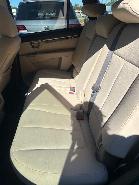 Hyundai Santa Fe GLS 2.4 FWD 2012 Hyundai Santa Fe GLS 2.4 FWD 2012