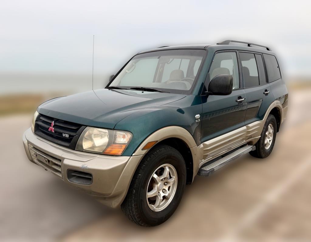 2001 Mitsubishi Montero XLS