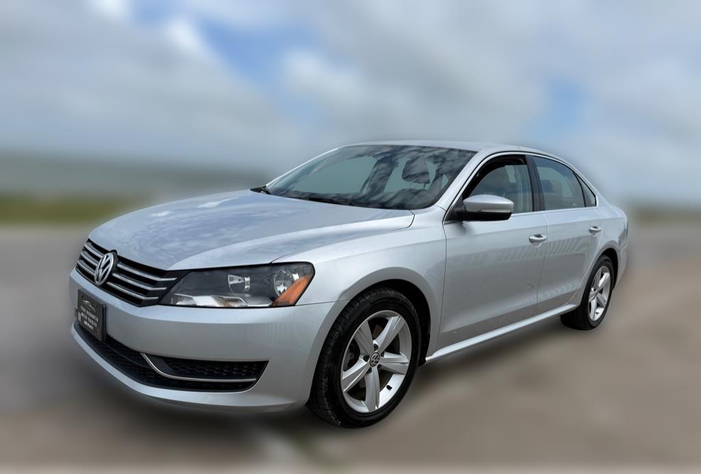 2014 Volkswagen Passat SE