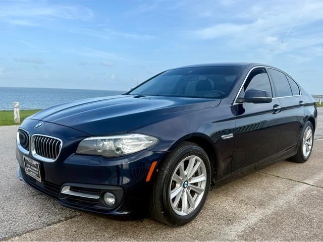 2016 BMW 5 Series 528i Sedan RWD