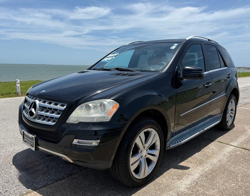 Black 2011 Mercedes-Benz M-Class SUV / Crossover All-Wheel Drive Automatic