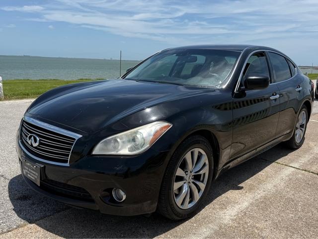 Black 2013 INFINITI M56 Sedan Rear-Wheel Drive Automatic